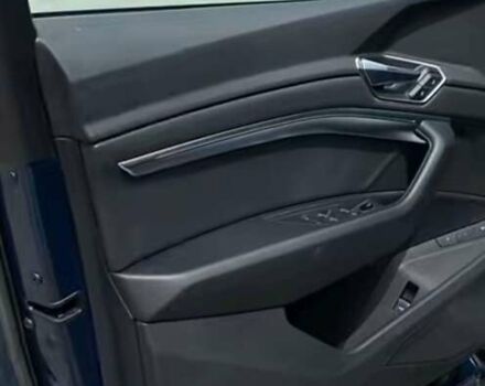 Синий Ауди E-Tron, объемом двигателя 0 л и пробегом 38 тыс. км за 37700 $, фото 10 на Automoto.ua