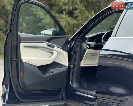 Ауди E-Tron 2021 в Тернополе на Automoto.ua Синий Ауди E-Tron, объемом двигателя 0 л и пробегом 139 тыс. км за 31000 $, фото 38 на Automoto.ua