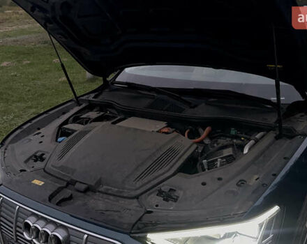 Синій Ауді E-Tron, об'ємом двигуна 0 л та пробігом 75 тис. км за 35900 $, фото 90 на Automoto.ua