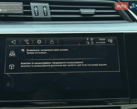 Синій Ауді E-Tron, об'ємом двигуна 0 л та пробігом 75 тис. км за 35900 $, фото 142 на Automoto.ua