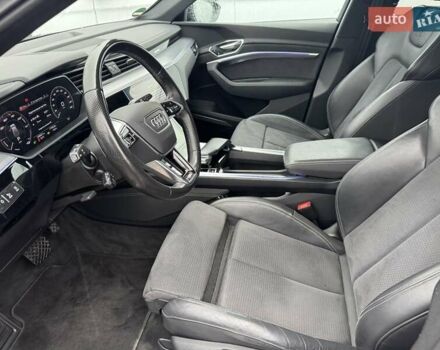 Синій Ауді E-Tron, об'ємом двигуна 0 л та пробігом 136 тис. км за 33900 $, фото 12 на Automoto.ua