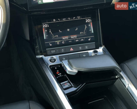 Синий Ауди E-Tron, объемом двигателя 0 л и пробегом 59 тыс. км за 34500 $, фото 44 на Automoto.ua