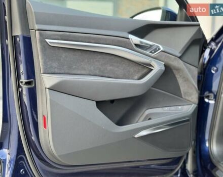 Синий Ауди E-Tron, объемом двигателя 0 л и пробегом 52 тыс. км за 37500 $, фото 54 на Automoto.ua