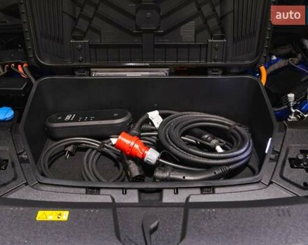 Синій Ауді E-Tron, об'ємом двигуна 0 л та пробігом 33 тис. км за 49899 $, фото 67 на Automoto.ua