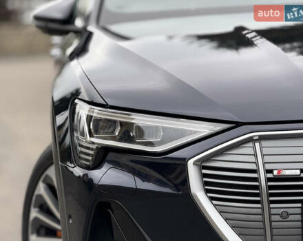 Синій Ауді E-Tron, об'ємом двигуна 0 л та пробігом 140 тис. км за 31000 $, фото 10 на Automoto.ua