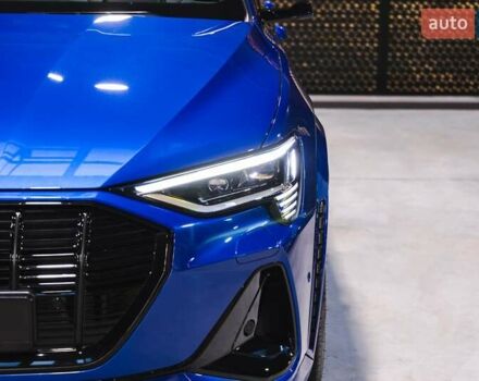 Синій Ауді E-Tron, об'ємом двигуна 0 л та пробігом 33 тис. км за 49899 $, фото 10 на Automoto.ua