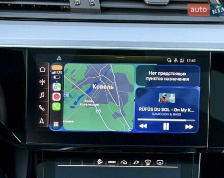 Синий Ауди E-Tron, объемом двигателя 0 л и пробегом 44 тыс. км за 46600 $, фото 43 на Automoto.ua