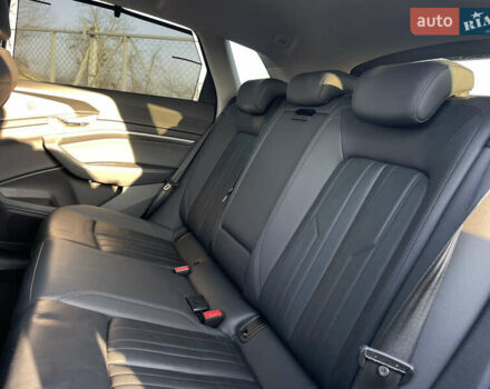 Синий Ауди E-Tron, объемом двигателя 0 л и пробегом 59 тыс. км за 34500 $, фото 36 на Automoto.ua