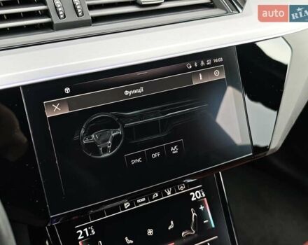 Синій Ауді E-Tron, об'ємом двигуна 0 л та пробігом 35 тис. км за 49899 $, фото 70 на Automoto.ua