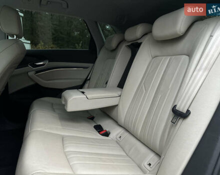 Синій Ауді E-Tron, об'ємом двигуна 0 л та пробігом 75 тис. км за 35900 $, фото 78 на Automoto.ua