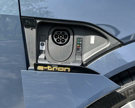 Синий Ауди E-Tron, объемом двигателя 0 л и пробегом 52 тыс. км за 47997 $, фото 45 на Automoto.ua