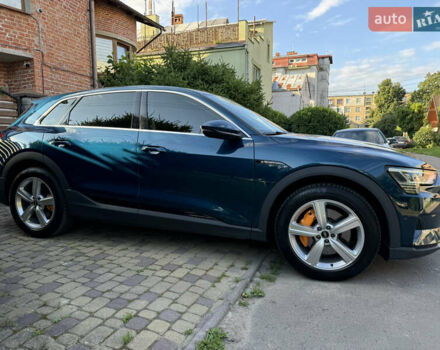 Синій Ауді E-Tron, об'ємом двигуна 0 л та пробігом 58 тис. км за 31500 $, фото 3 на Automoto.ua