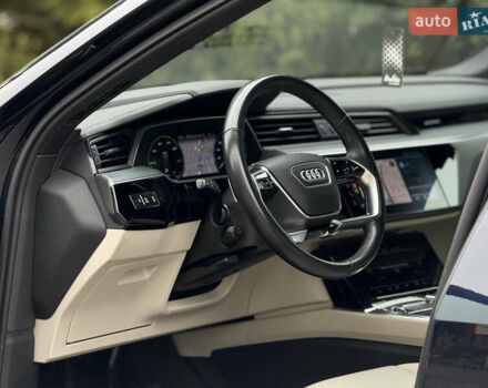 Синій Ауді E-Tron, об'ємом двигуна 0 л та пробігом 140 тис. км за 31000 $, фото 16 на Automoto.ua