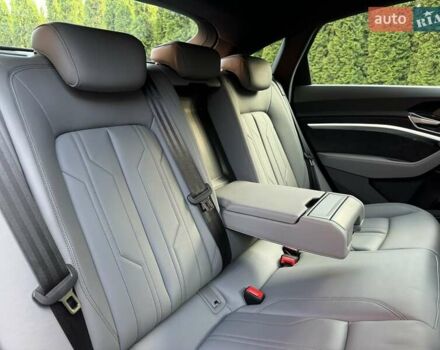 Синій Ауді E-Tron, об'ємом двигуна 0 л та пробігом 32 тис. км за 37999 $, фото 62 на Automoto.ua