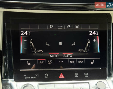 Синій Ауді E-Tron, об'ємом двигуна 0 л та пробігом 140 тис. км за 31000 $, фото 2 на Automoto.ua