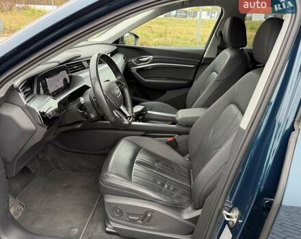 Синий Ауди E-Tron, объемом двигателя 0 л и пробегом 69 тыс. км за 32700 $, фото 20 на Automoto.ua