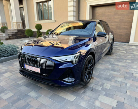 Ауди E-Tron 2022 в Черновцах на Automoto.ua Синий Ауди E-Tron, объемом двигателя 0 л и пробегом 52 тыс. км за 39500 $, фото 2 на Automoto.ua