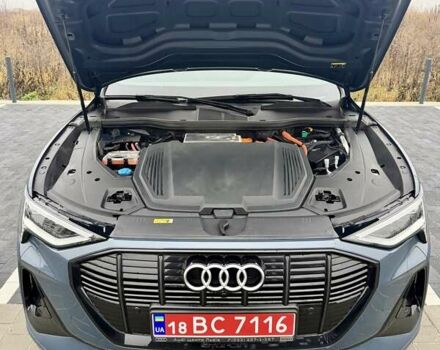 Синій Ауді E-Tron, об'ємом двигуна 0 л та пробігом 64 тис. км за 41900 $, фото 82 на Automoto.ua