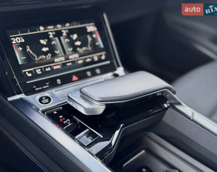 Синий Ауди E-Tron, объемом двигателя 0 л и пробегом 52 тыс. км за 41550 $, фото 36 на Automoto.ua