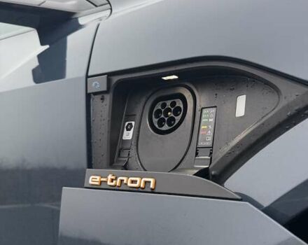 Синій Ауді E-Tron, об'ємом двигуна 0 л та пробігом 64 тис. км за 41900 $, фото 29 на Automoto.ua