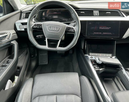 Синий Ауди E-Tron, объемом двигателя 0 л и пробегом 16 тыс. км за 41908 $, фото 30 на Automoto.ua