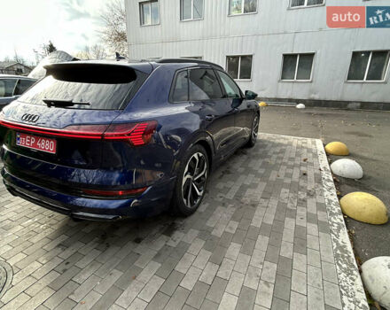Синий Ауди E-Tron, объемом двигателя 0 л и пробегом 16 тыс. км за 41908 $, фото 2 на Automoto.ua