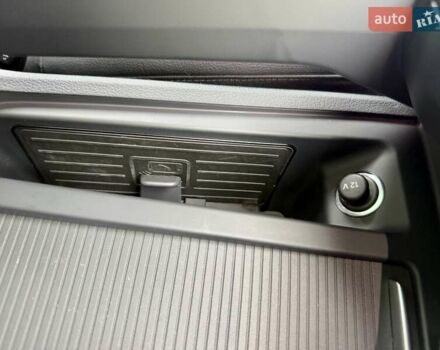 Синий Ауди E-Tron, объемом двигателя 0 л и пробегом 112 тыс. км за 36900 $, фото 105 на Automoto.ua