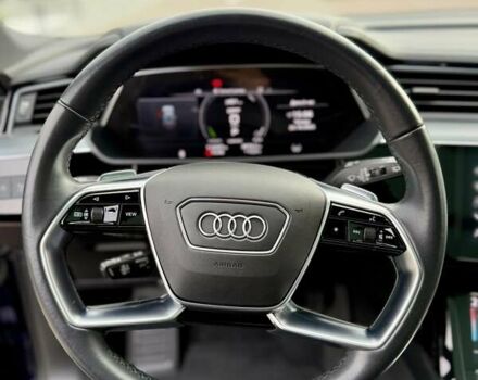 Синий Ауди E-Tron, объемом двигателя 0 л и пробегом 112 тыс. км за 36900 $, фото 80 на Automoto.ua