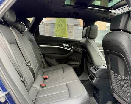 Синий Ауди E-Tron, объемом двигателя 0 л и пробегом 112 тыс. км за 36900 $, фото 75 на Automoto.ua