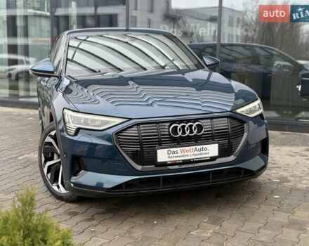 Синій Ауді E-Tron, об'ємом двигуна 0 л та пробігом 50 тис. км за 37900 $, фото 2 на Automoto.ua