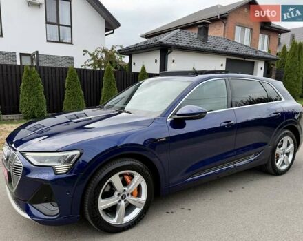Синий Ауди E-Tron, объемом двигателя 0 л и пробегом 112 тыс. км за 36900 $, фото 24 на Automoto.ua