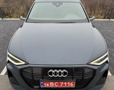 Синій Ауді E-Tron, об'ємом двигуна 0 л та пробігом 64 тис. км за 41900 $, фото 6 на Automoto.ua