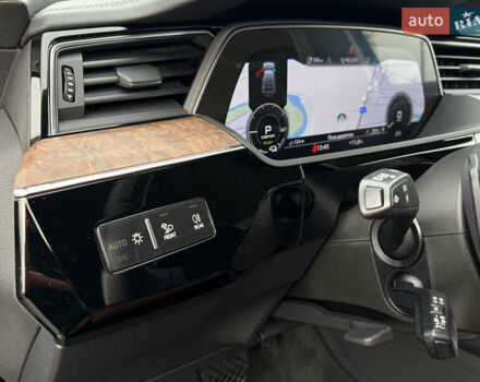 Синий Ауди E-Tron, объемом двигателя 0 л и пробегом 99 тыс. км за 39500 $, фото 51 на Automoto.ua