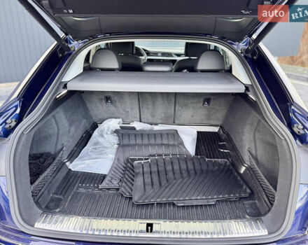 Синий Ауди E-Tron, объемом двигателя 0 л и пробегом 52 тыс. км за 41550 $, фото 32 на Automoto.ua
