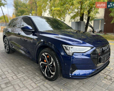 Синий Ауди E-Tron, объемом двигателя 0 л и пробегом 27 тыс. км за 42500 $, фото 8 на Automoto.ua