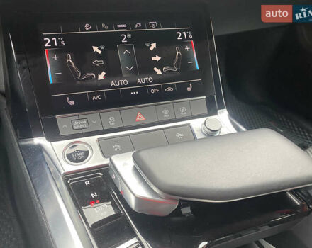 Синий Ауди E-Tron, объемом двигателя 0 л и пробегом 31 тыс. км за 30900 $, фото 24 на Automoto.ua