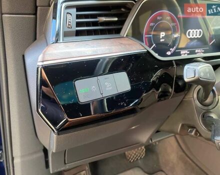 Синий Ауди E-Tron, объемом двигателя 0 л и пробегом 55 тыс. км за 34400 $, фото 13 на Automoto.ua