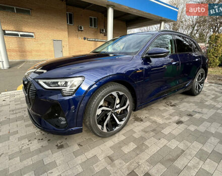 Синий Ауди E-Tron, объемом двигателя 0 л и пробегом 16 тыс. км за 41908 $, фото 6 на Automoto.ua