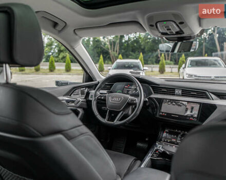 Синий Ауди E-Tron, объемом двигателя 0 л и пробегом 85 тыс. км за 37990 $, фото 18 на Automoto.ua