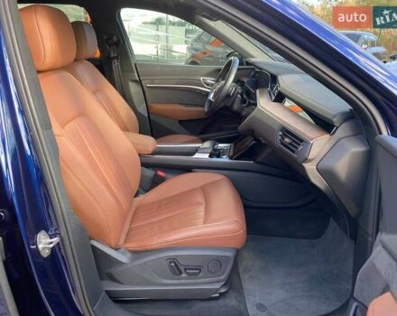 Синий Ауди E-Tron, объемом двигателя 0 л и пробегом 55 тыс. км за 35900 $, фото 23 на Automoto.ua