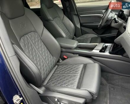 Синій Ауді E-Tron, об'ємом двигуна 0 л та пробігом 60 тис. км за 47800 $, фото 30 на Automoto.ua