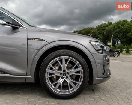 Синий Ауди E-Tron, объемом двигателя 0 л и пробегом 85 тыс. км за 37990 $, фото 33 на Automoto.ua