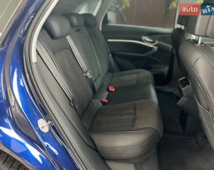 Синий Ауди E-Tron, объемом двигателя 0 л и пробегом 27 тыс. км за 42500 $, фото 32 на Automoto.ua