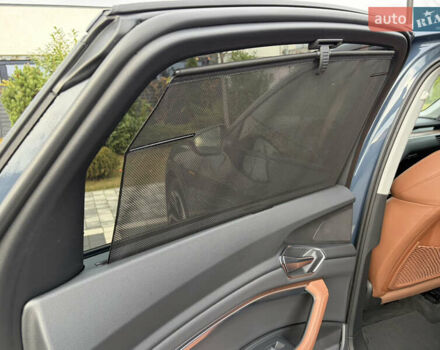 Синий Ауди E-Tron, объемом двигателя 0 л и пробегом 99 тыс. км за 39500 $, фото 63 на Automoto.ua