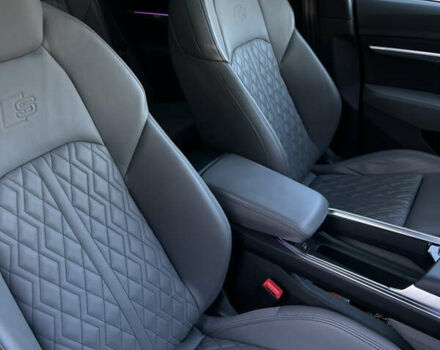 Синий Ауди E-Tron, объемом двигателя 0 л и пробегом 50 тыс. км за 45000 $, фото 40 на Automoto.ua