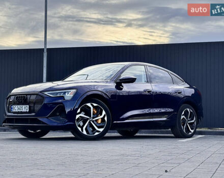 Синий Ауди E-Tron, объемом двигателя 0 л и пробегом 52 тыс. км за 41550 $, фото 2 на Automoto.ua
