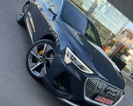 Синий Ауди E-Tron, объемом двигателя 0 л и пробегом 50 тыс. км за 45000 $, фото 4 на Automoto.ua