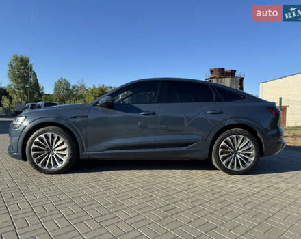 Синий Ауди E-Tron, объемом двигателя 0 л и пробегом 76 тыс. км за 36500 $, фото 3 на Automoto.ua