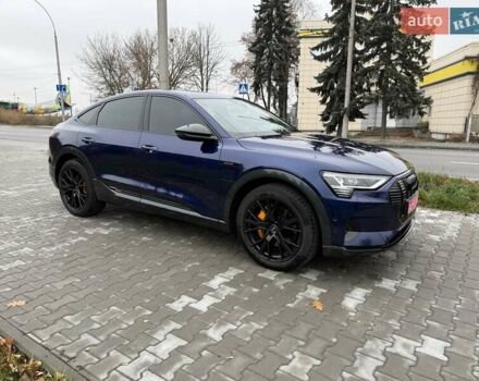 Синій Ауді E-Tron, об'ємом двигуна 0 л та пробігом 60 тис. км за 47800 $, фото 13 на Automoto.ua