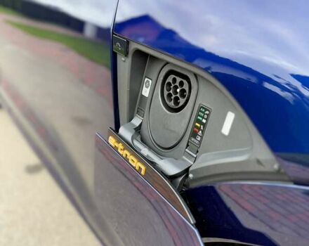 Синий Ауди E-Tron, объемом двигателя 0 л и пробегом 112 тыс. км за 36900 $, фото 43 на Automoto.ua